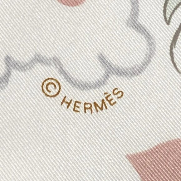 Auth HERMES Carre 70 - Light Pink Beige Scarf - Picture 3 of 4